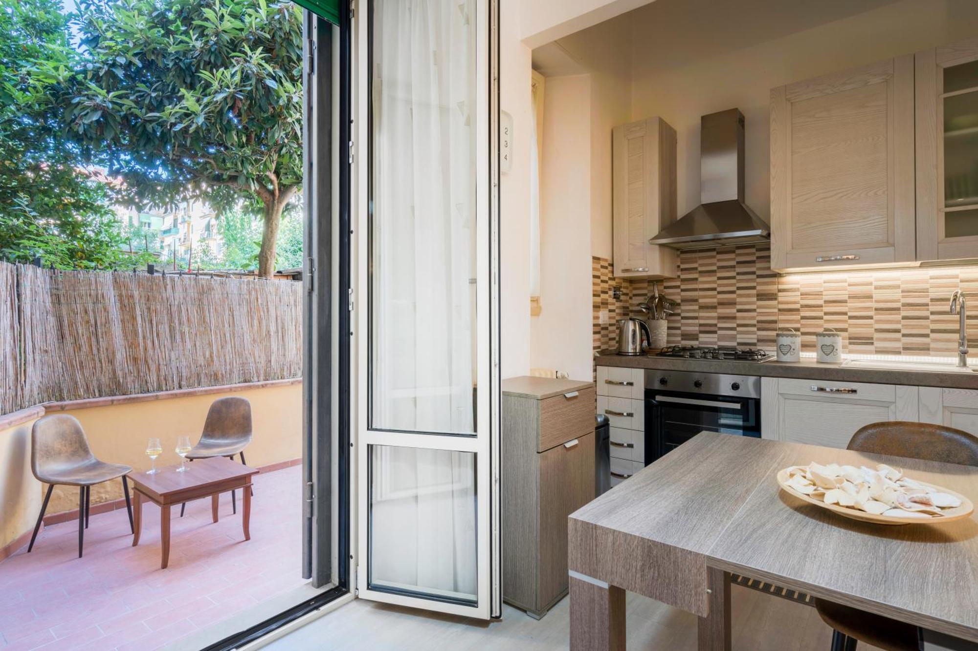 Appartamento Incantevole Con Patio Florença Exterior foto